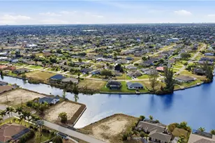 927 SW 28th Terrace, Cape Coral, FL 33914 - Photo 44