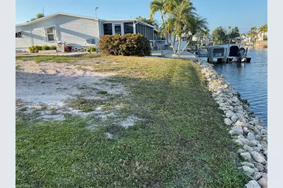 7227 Cobiac Dr, Saint James City, FL 33956 - Photo 6