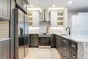 2745 1st St, Fort Myers, FL 33916 - Photo 6