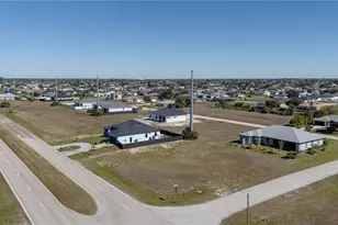 407 El Dorado Blvd N, Cape Coral, FL 33993 - Photo 32