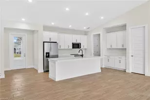 817 SW 6th Ave, Cape Coral, FL 33991 - Photo 22