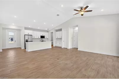 817 SW 6th Ave, Cape Coral, FL 33991 - Photo 18