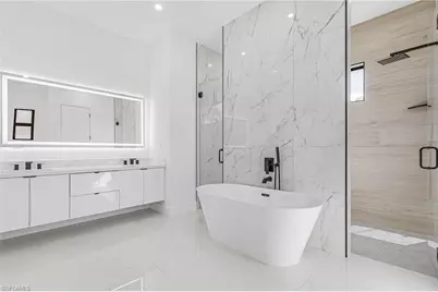 1801 SW 28th Ln, Cape Coral, FL 33914 - Photo 20