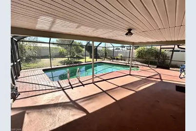 908 SE 19th St, Cape Coral, FL 33990 - Photo 6