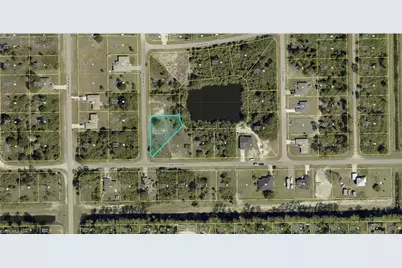 427 Putnam Ave, Lehigh Acres, FL 33974 - Photo 2
