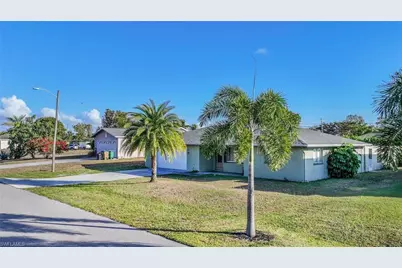 158 SE 26th St, Cape Coral, FL 33904 - Photo 2
