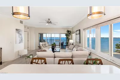 14811 Laguna Dr #202, Fort Myers, FL 33908 - Photo 4