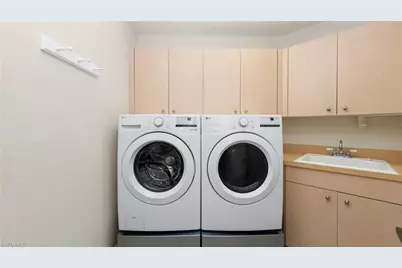 14811 Laguna Dr #202, Fort Myers, FL 33908 - Photo 24