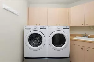 14811 Laguna Dr, Fort Myers, FL 33908 - Photo 24