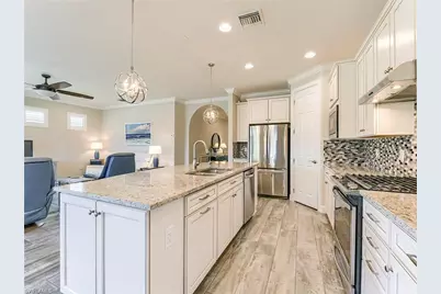 12044 Winfield Cir, Fort Myers, FL 33966 - Photo 10