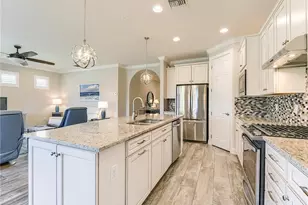 12044 Winfield Cir, Fort Myers, FL 33966 - Photo 10