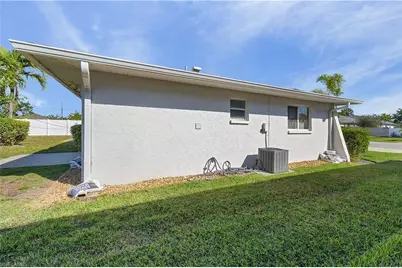 4012/4014 SW 16th Pl, Cape Coral, FL 33914 - Photo 44
