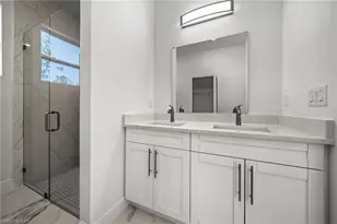 1252 Edna St E, Lehigh Acres, FL 33974 - Photo 14
