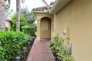 1980 Wellington St, Naples, FL 34120 - Photo 4