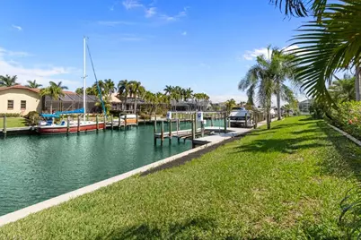 1429 SW 50th St, Cape Coral, FL 33914 - Photo 6