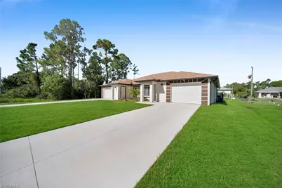 901A Albany Ave, Lehigh Acres, FL 33971 - Photo 2