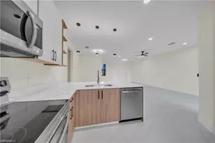 2605 26th St SW, Lehigh Acres, FL 33976 - Photo 8