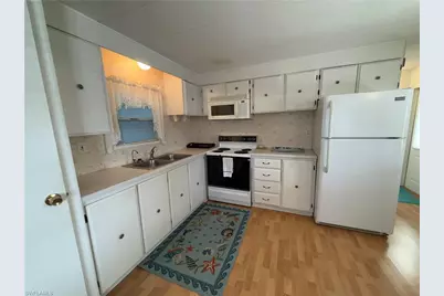 27601 Hale Dr, Bonita Springs, FL 34135 - Photo 10