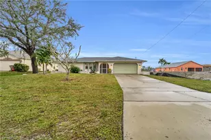 14 SW 33rd Ave, Cape Coral, FL 33991 - Photo 2