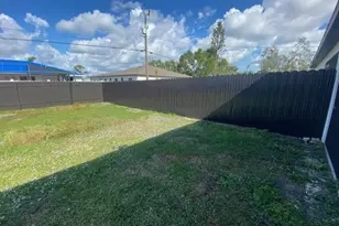 121 SE 13th St, Cape Coral, FL 33990 - Photo 14