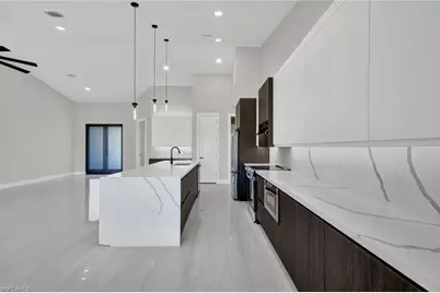 3210 SW 11th Pl, Cape Coral, FL 33914 - Photo 14