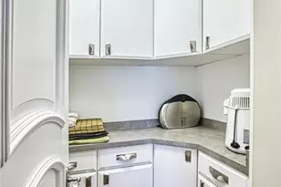 130 Montrose Dr, Fort Myers, FL 33919 - Photo 10