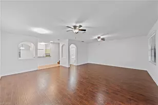 14764 Pinnacle Pl, Naples, FL 34119 - Photo 8