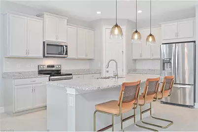 3132 Royal Gardens Ave, Fort Myers, FL 33916 - Photo 2
