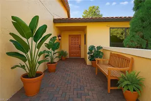 5365 Governors Dr, Fort Myers, FL 33907 - Photo 4