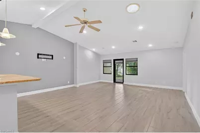 5365 Governors Dr, Fort Myers, FL 33907 - Photo 12