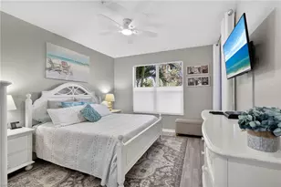 8231 Parkstone Pl, Naples, FL 34120 - Photo 14