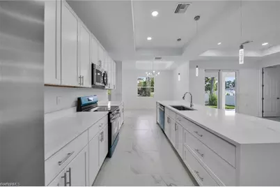 2805 26th St SW, Lehigh Acres, FL 33976 - Photo 8