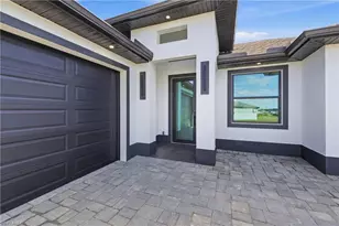 2124 NW 21st St, Cape Coral, FL 33993 - Photo 4