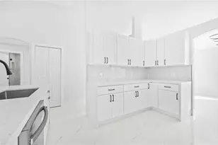 343 NE 25th Terrace, Cape Coral, FL 33909 - Photo 12