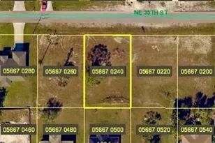 2212 NE 35th St, Cape Coral, FL 33909 - Photo 2