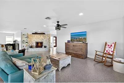 867 Oak St, Fort Myers Beach, FL 33931 - Photo 10