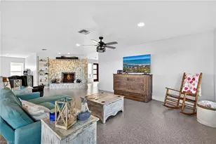 867 Oak St, Fort Myers Beach, FL 33931 - Photo 10