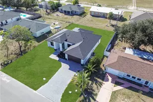 2208 NE 9th Ave, Cape Coral, FL 33909 - Photo 40