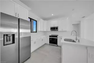 2208 NE 9th Ave, Cape Coral, FL 33909 - Photo 14