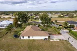 2620 NE 21st Ct, Cape Coral, FL 33909 - Photo 8
