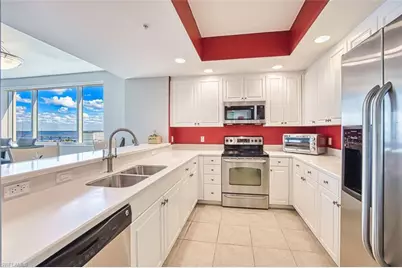 2090 W First St #1810, Fort Myers, FL 33901 - Photo 10