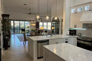 155 Vintage Cir, Naples, FL 34119 - Photo 4