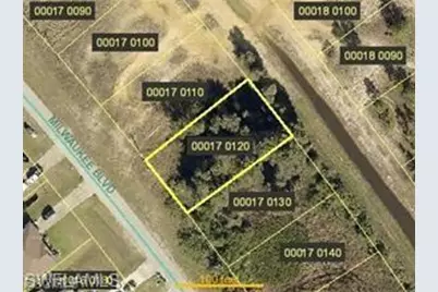 85 Milwaukee Blvd, Lehigh Acres, FL 33974 - Photo 2