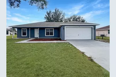 210 Manatee St, Fort Myers, FL 33913 - Photo 1