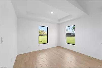 2905 NE 4th Ave, Cape Coral, FL 33909 - Photo 8