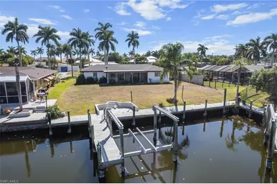 405 Bayshore Dr, Cape Coral, FL 33904 - Photo 22