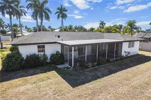 405 Bayshore Dr, Cape Coral, FL 33904 - Photo 24