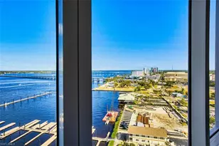 2090 W First St, Fort Myers, FL 33901 - Photo 16