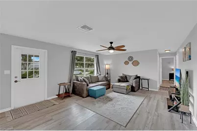 2506 SE 8th Ave, Cape Coral, FL 33904 - Photo 4