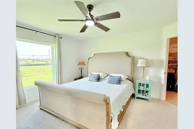 726 NW Douglas Cir, Cape Coral, FL 33993 - Photo 8